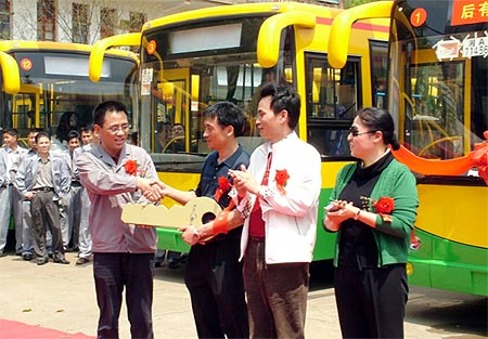 美的三湘进入公交车市场.网络资讯.中国客车网
