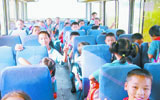 校车：承载着祖国的“未来”