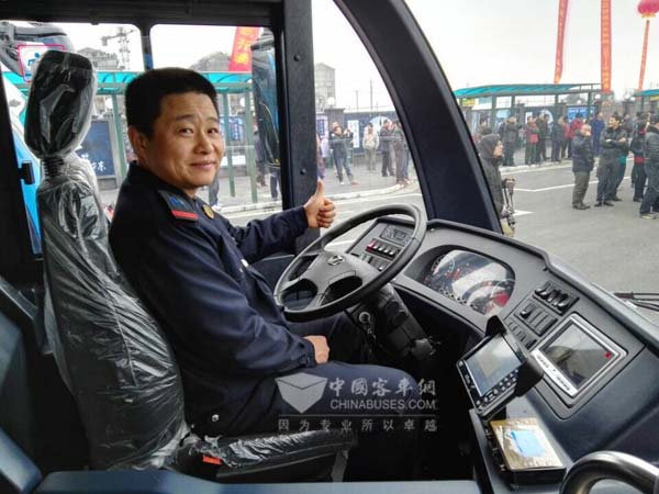36辆青年纯电动BRT客车,25公里BRT线路
