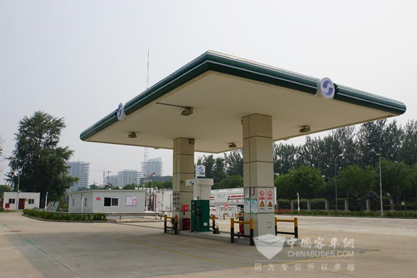 第一股敲钟发声!_配套新闻_中国客车网