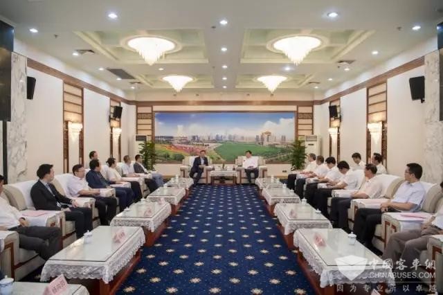 总投资30亿元 申龙客车新能源汽车生产基地落