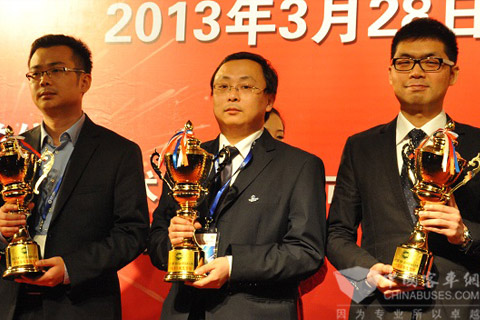 南京车展品牌竞秀 扬子江客车金奖五连冠-客车