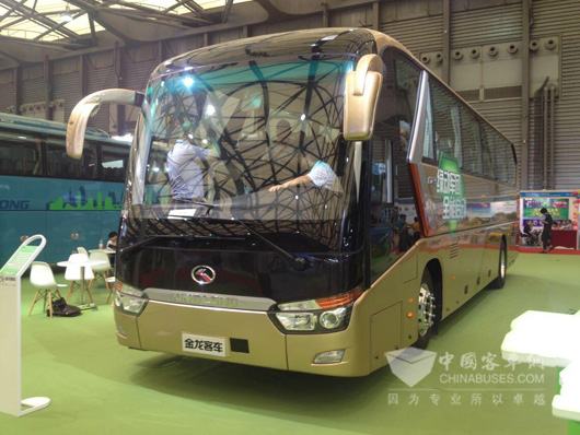 大金龙最新力作再次亮相2015中国(上海)国际客