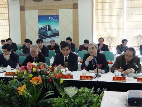 也许一切太完美感觉像在飞! 原来快乐的感觉也