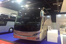 宇通新型12米旅游客车