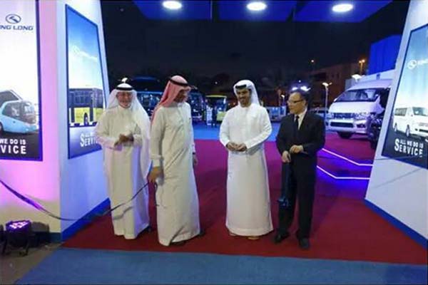 金龙客车精彩亮相第37届沙特国际汽车展览会