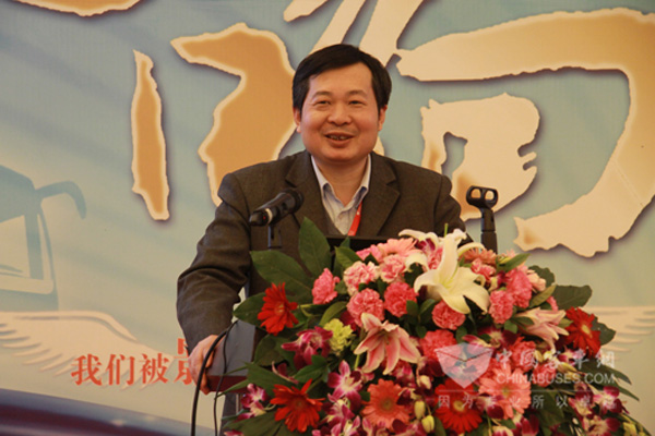 黄学杰
