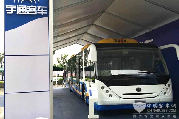 宇通zk6140bevbd 型纯电动机场摆渡车