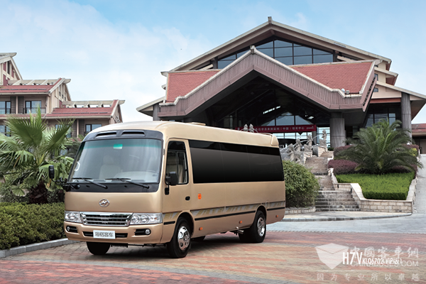 海格h7v中型高端公务车