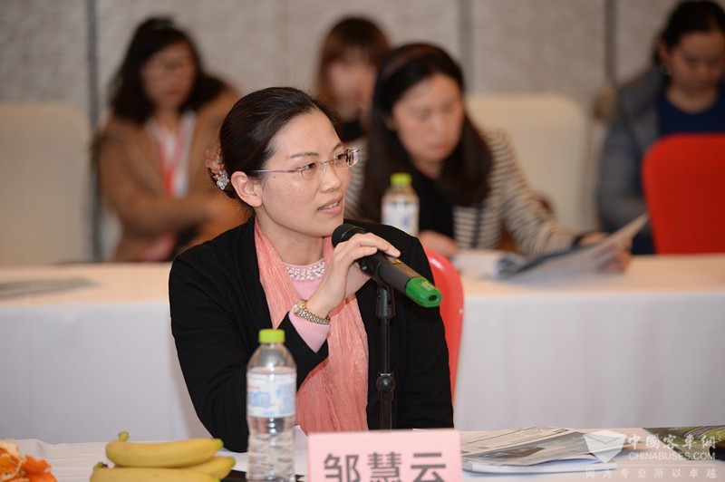 福建万润新能源科技有限公司常务副总邹慧云