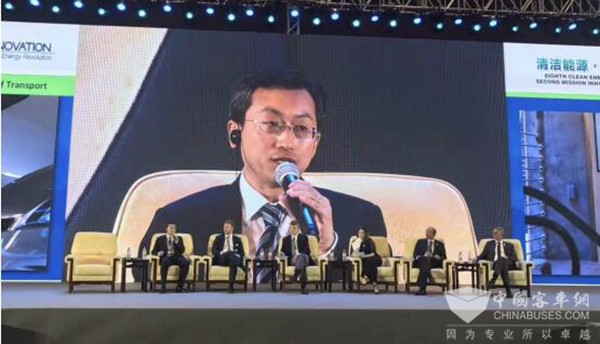 福田商用汽车集团CEO巩月琼在峰会发言