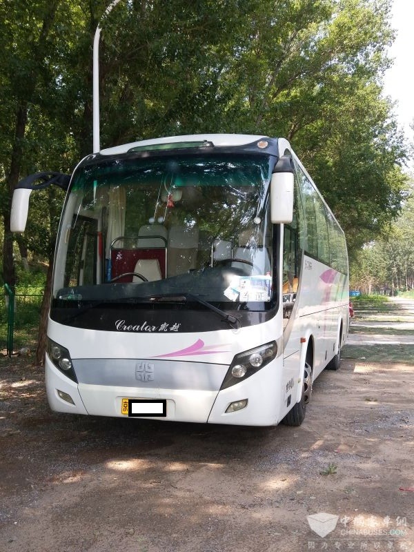 出售9成新中通55座非营运绿标客车
