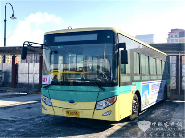 哈尔滨：公交345路纯电动空调车“上岗”开跑