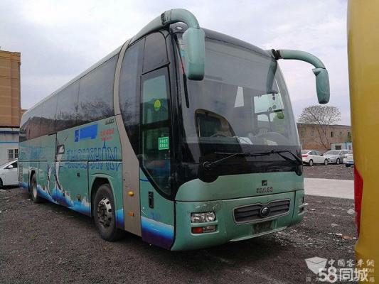 40座宇通客车