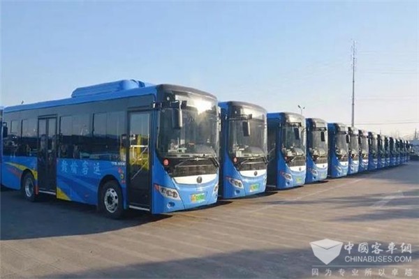 江苏：88台新能源公交上线 手机免费充电