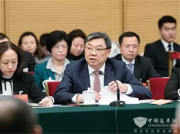 两会|上汽集团董事长陈虹：保障和促进新能源汽车产业发展