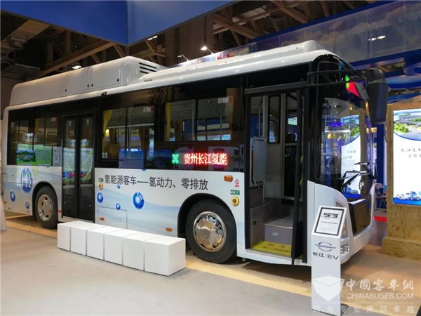 深耕氢能技术，长江氢燃料电池公交车争做“先头部队”
