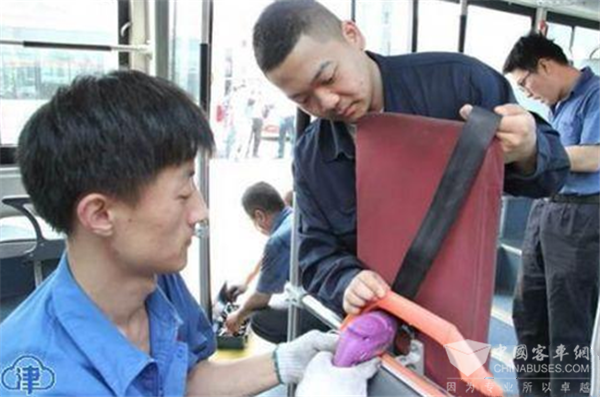 天津：服务于残运会的100辆无障碍公交专项“体检” 已完成
