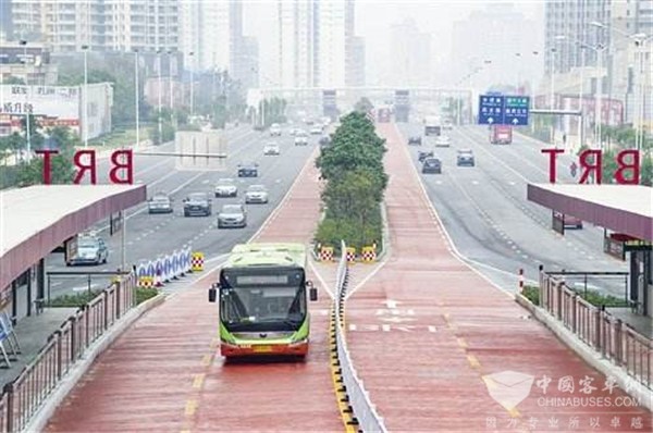 济南：7月23日起，K98路、K100路部分路段调整至BRT专用道试运行