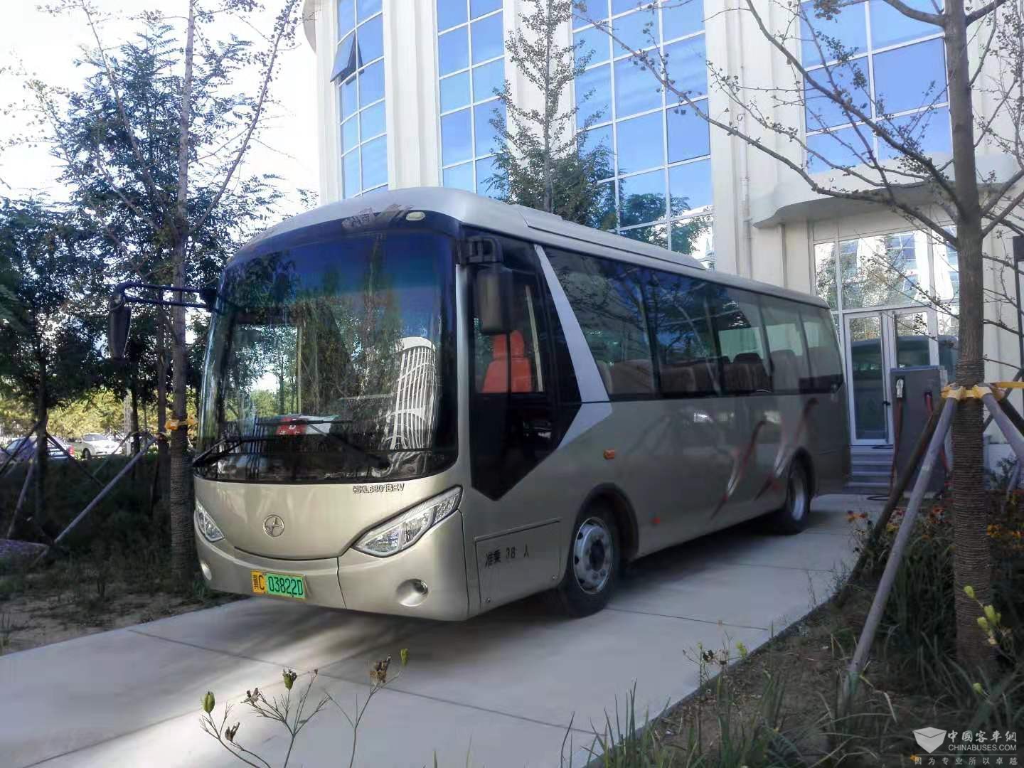 二手九成新九龙中巴38座纯电动车出售