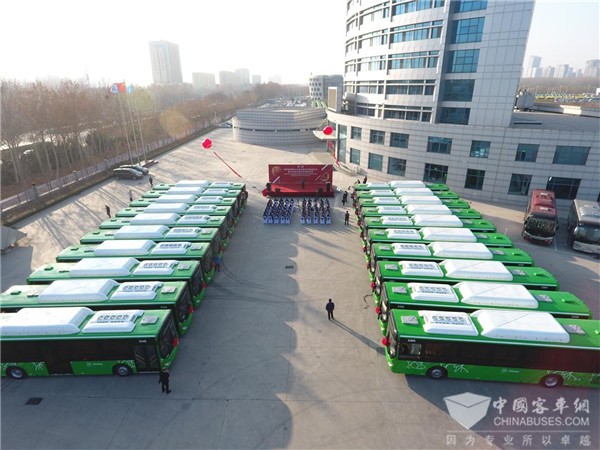中通客车出口哈萨克斯坦200台公交车正式交付