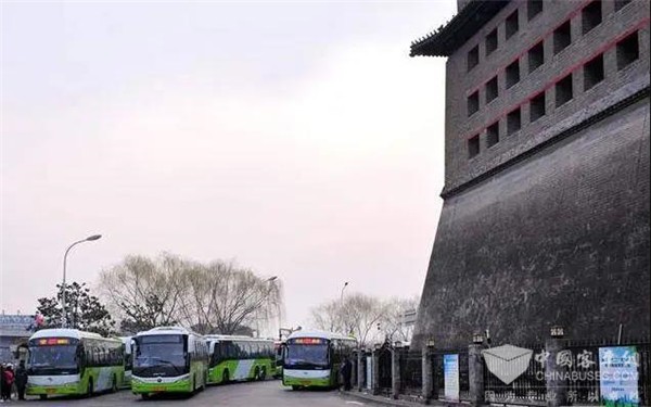 北京公交集团开通10条清明扫墓专线