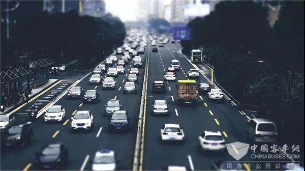 北京：调整公共交通满载率 公交75% 轨道交通65%