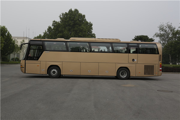 北方BFC6120L1D6豪华旅游客车