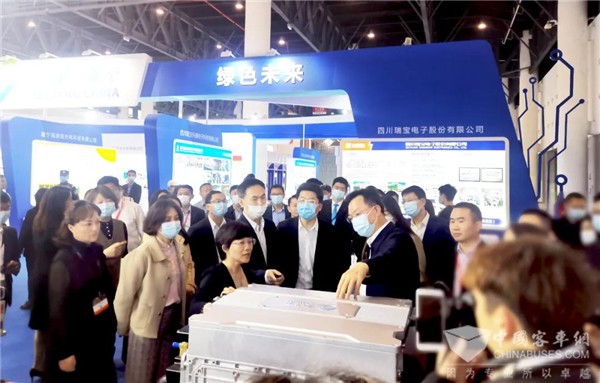成都国际工博会 四川省市区各级领导点赞亿华通氢能科技