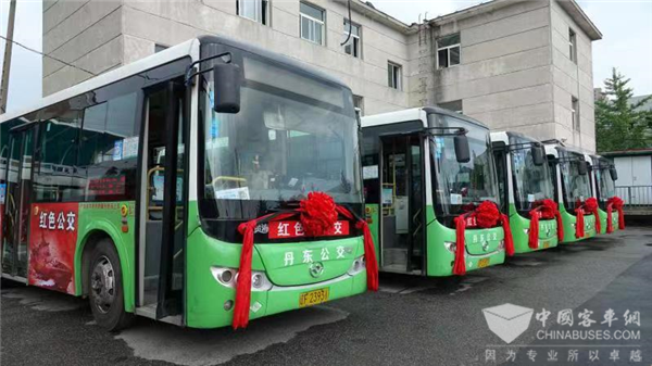 丹东“红色公交”专线投运 黄海新能源公交带您重温“峥嵘岁月”