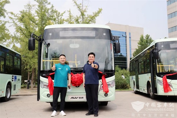 120辆！欧辉城市客车交付北京万佳通，打造绿色高效出行方案
