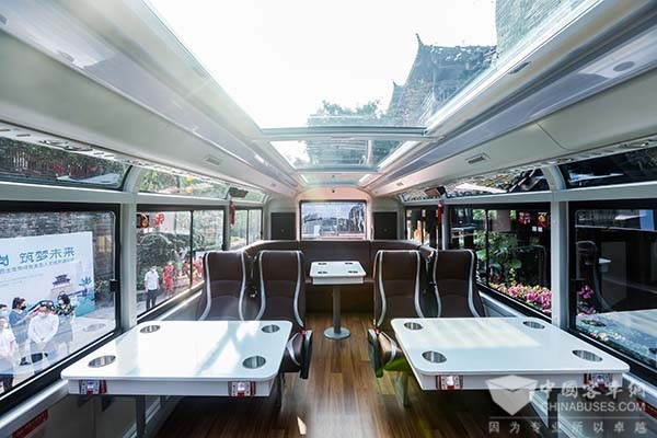 深圳旅游观光巴士 开沃 纯电动双层巴士