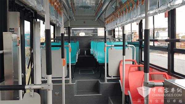 亚星客车 纯电动 新能源公交
