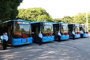 无锡公交集团“二十大主题宣传车”、“新征程号主题公交车”正式上线