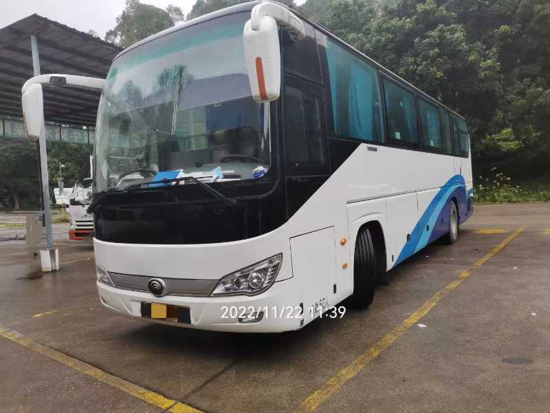 2019年11月 国五非营运50座有中门宇通6119气囊车 
