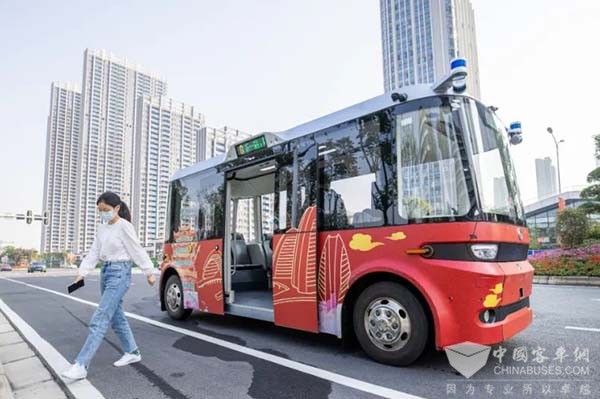 东风悦享 自动驾驶巴士 通勤服务 应用场景