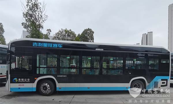吉利星际客车 纯电动城市客车 C10E 贵阳公交公司