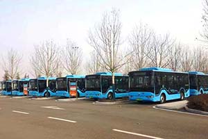 为百姓提供便捷出行 亚星星巴公交车将往返于郏县与平顶山之间