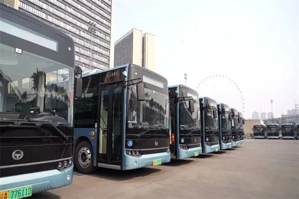 重庆公交集团再度上新95台新能源公交车