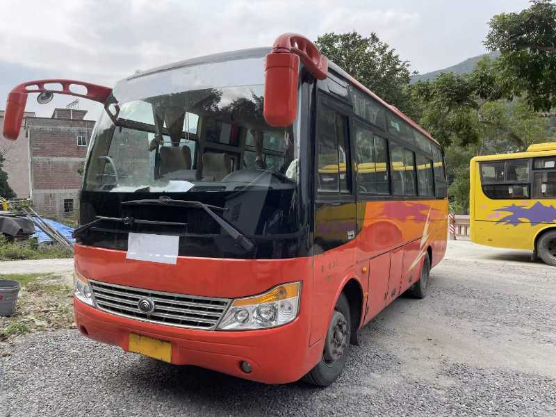 2017年6月 2台国五30座可提双档宇通6752型客车