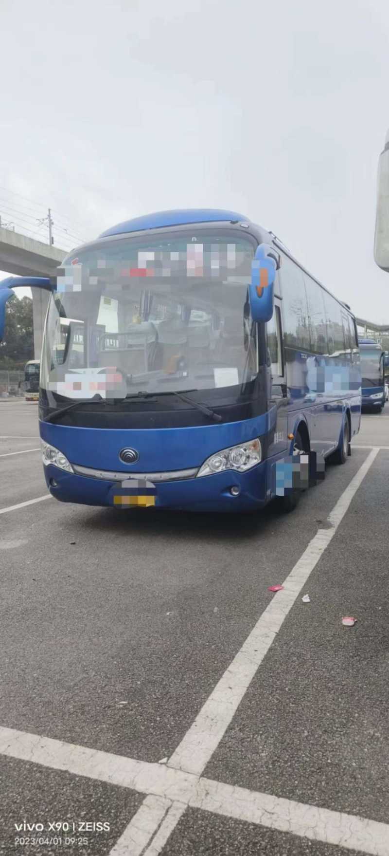 2015年9月 国四35座双档齐全宇通6908气囊车