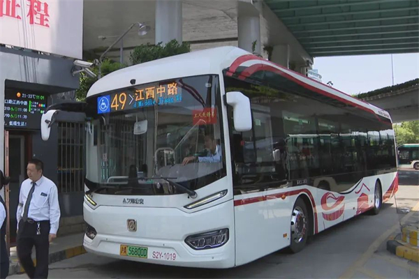 好消息！上海这条公交线首创“黄金6秒”服务，此外......