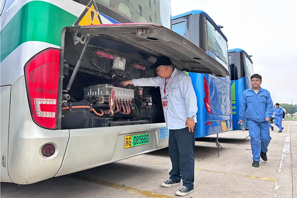 保障车辆安全运营 连云港公交开展LNG车辆机务专项大检查