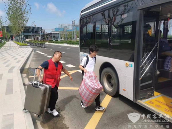 苏州市公交集团 南京大学 苏州校区 学生返程工作
