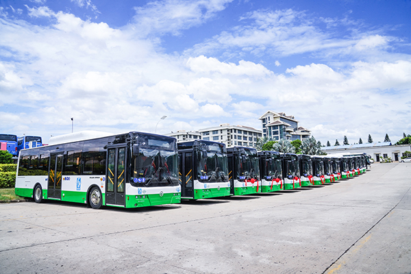 “一带一路”全新市场 金旅天然气公交车批量交付吉尔吉斯斯坦