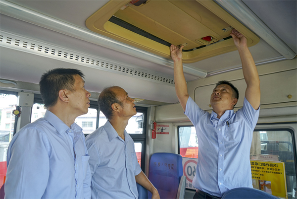 中山公交护航开学季 开展校包车驾驶员安全服务教育培训