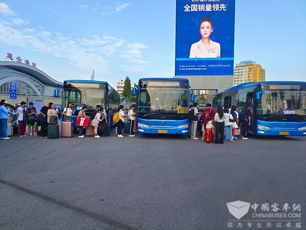 连云港市公交集团 高校 秋季开学 线路车辆 运力安排