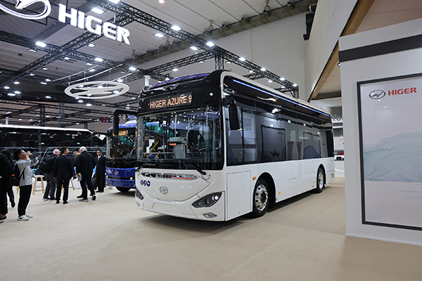 智能配置惊艳客车发源地 海格Azure 9纯电巴士亮相busworld