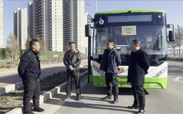 长春公交集团巴士公司领导班子深入基层车队调研指导工作