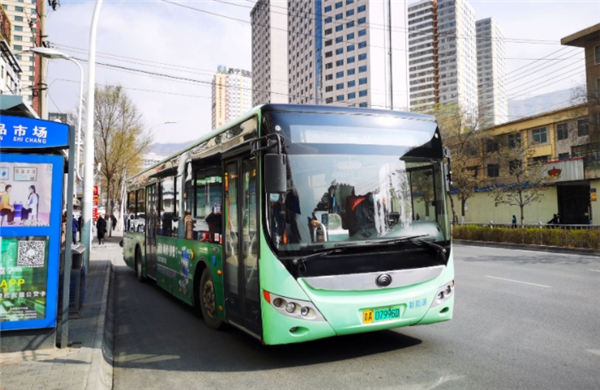 西宁公交：“五一”假期315万人次乘公交出游
